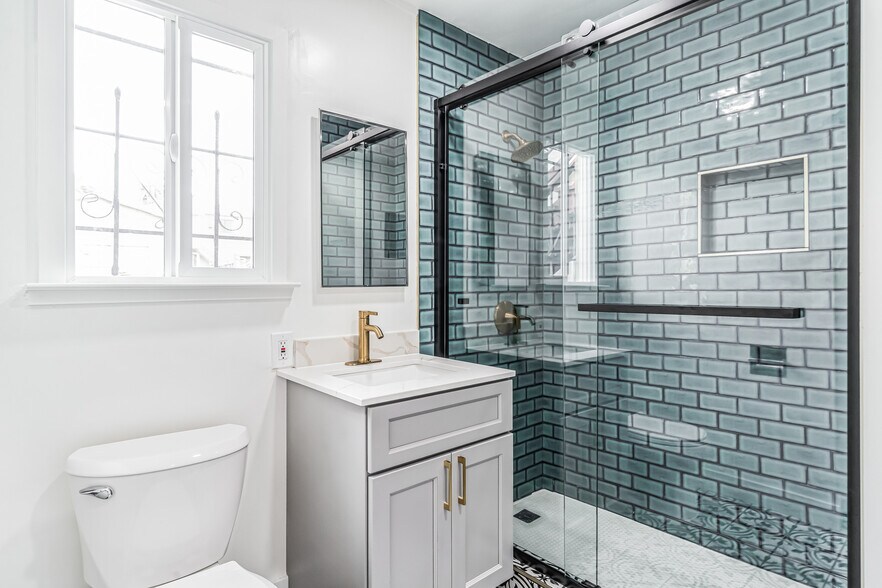 1921 Dwight Way, Berkeley, CA à vendre - Photo de l’immeuble – Image 3 sur 20