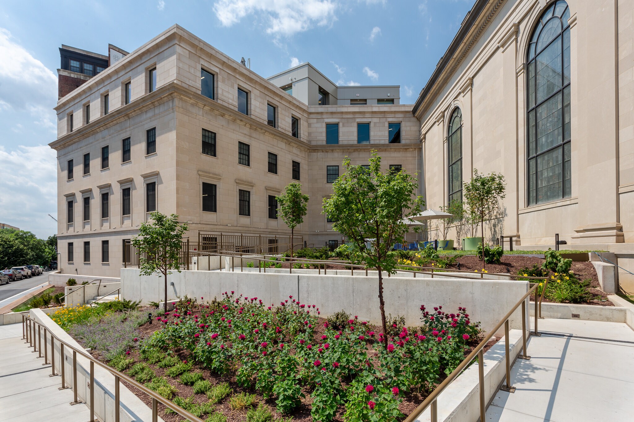 1401 Massachusetts Ave NW, Washington, DC à louer Photo de l’immeuble– Image 1 sur 13