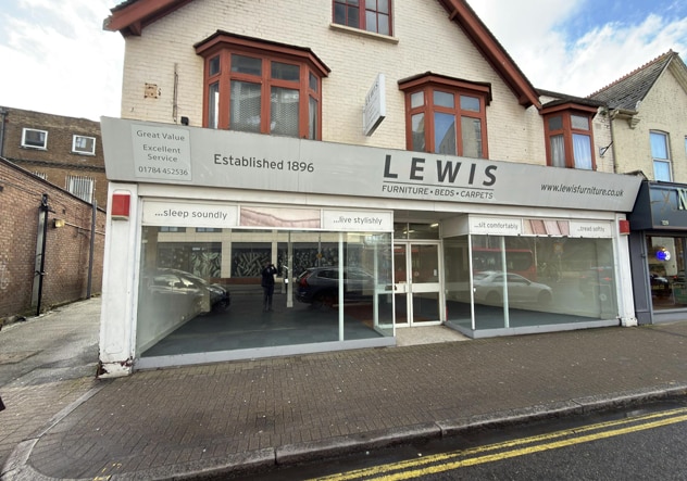 131 High St, Staines à louer Photo de l’immeuble– Image 1 sur 1