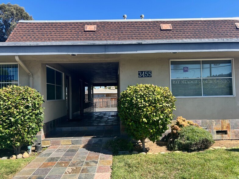 3455 Pacific Blvd, San Mateo, CA à louer - Photo de l’immeuble – Image 1 sur 18