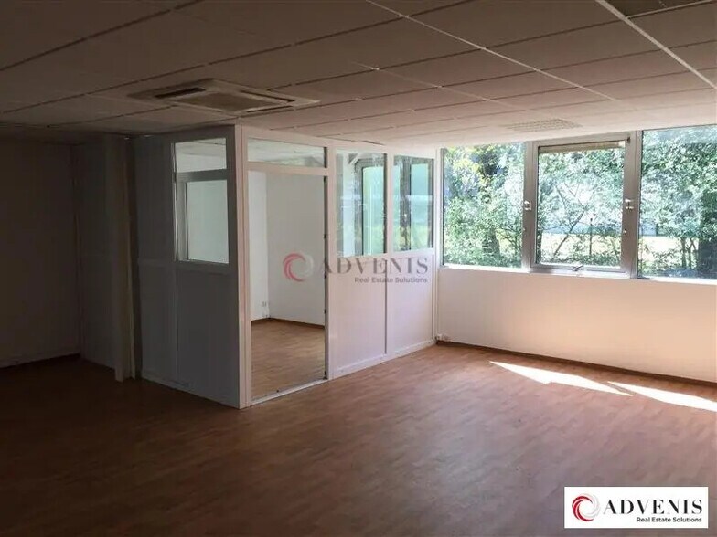 Bureau dans Mérignac à louer - Photo de l’immeuble – Image 3 sur 12