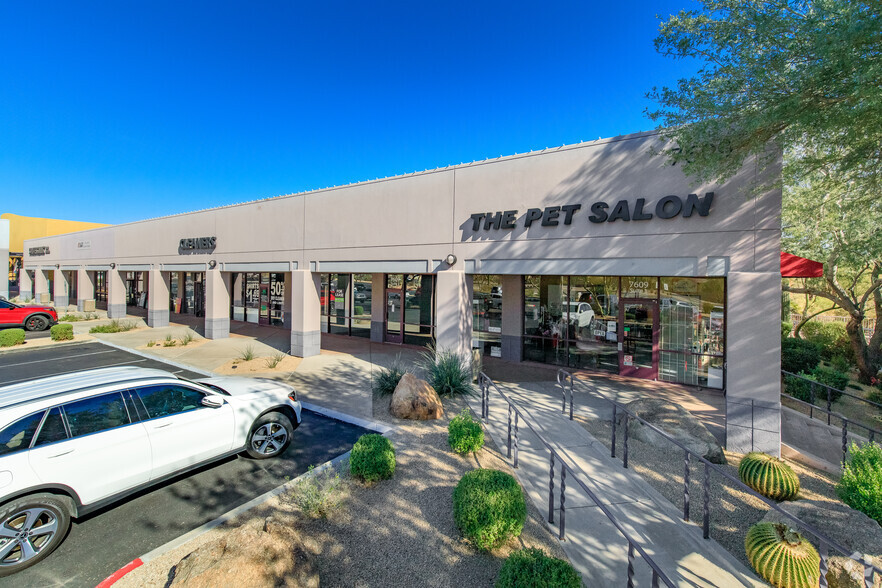7601-7615 E Pinnacle Peak Rd, Scottsdale, AZ à louer - Photo de l’immeuble – Image 3 sur 3