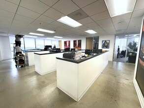 8383 Wilshire Blvd, Beverly Hills, CA à louer Photo intérieure– Image 2 sur 6