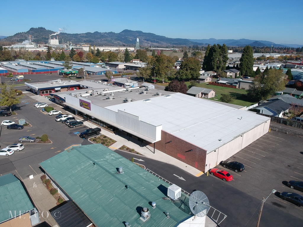 4205-4229 Main St, Springfield, OR à louer Photo de l’immeuble– Image 1 sur 5