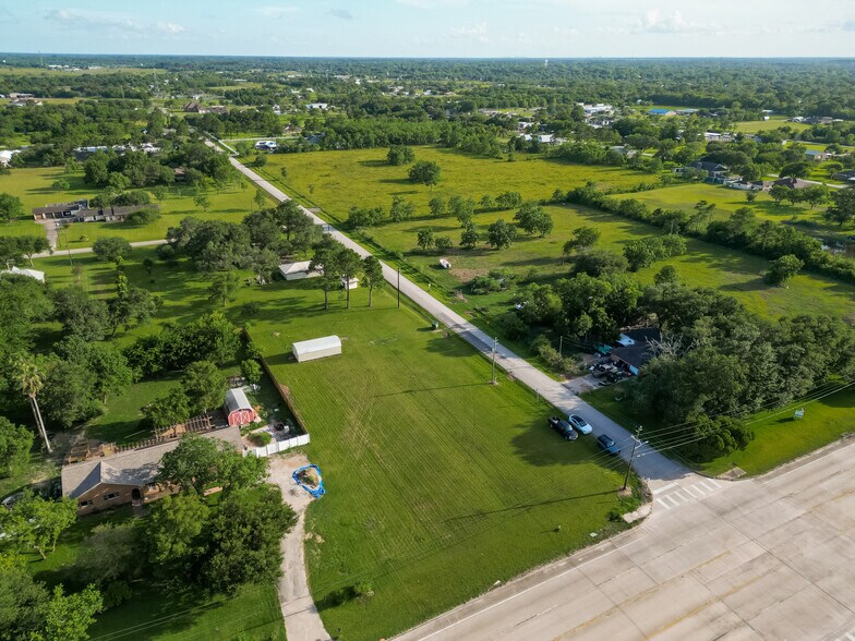 11111 FM 1764 Rd, Santa Fe, TX à vendre - Aérien – Image 2 sur 20