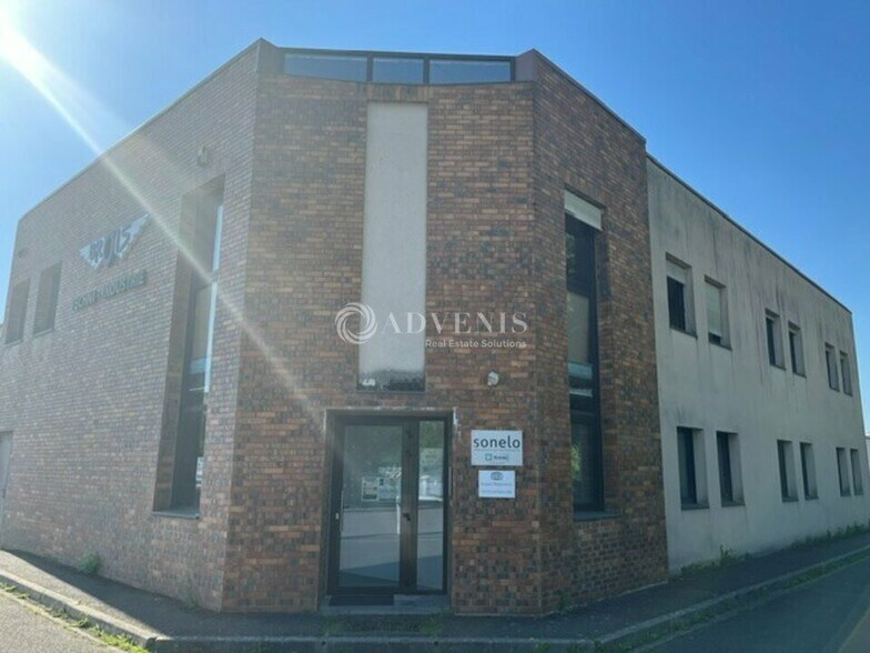 Bureau dans Les Alluets-le-Roi à louer - Photo de l’immeuble – Image 2 sur 12