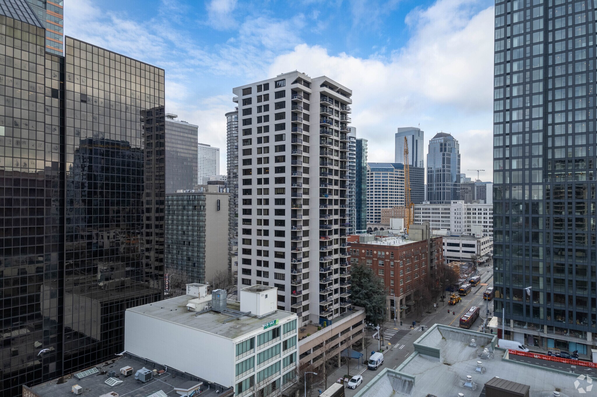 2106 3rd Ave, Seattle, WA à louer Photo principale– Image 1 sur 5