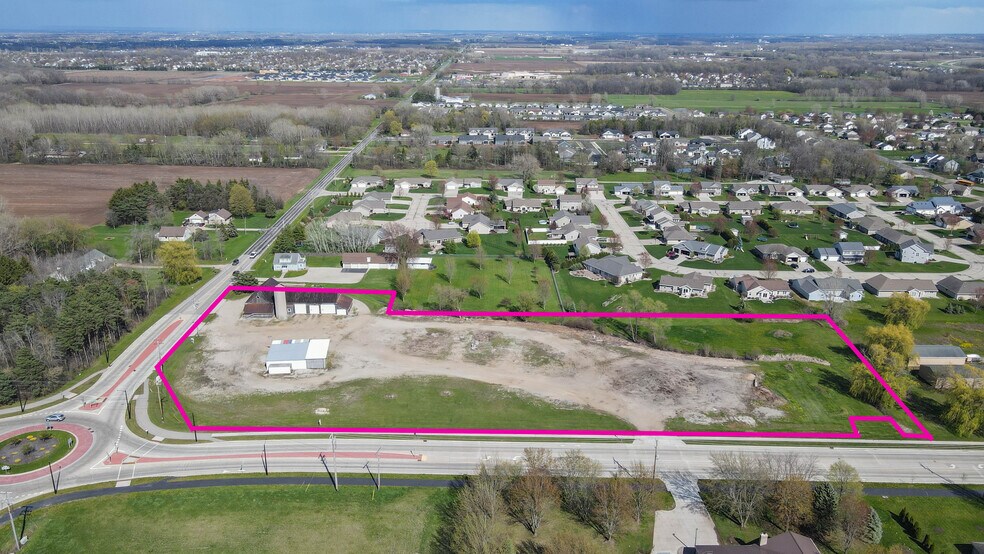 W6471 Manitowoc rd, Appleton, WI à vendre - Photo de l’immeuble – Image 1 sur 14