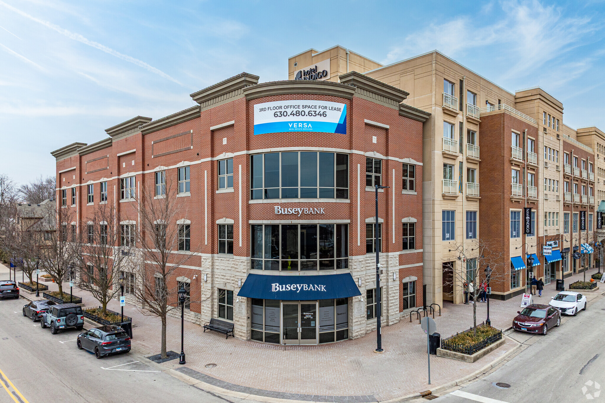 401 S Main St, Naperville, IL à louer Photo de l’immeuble– Image 1 sur 6