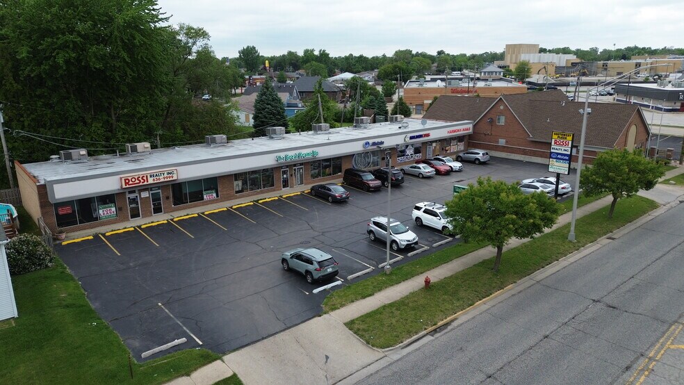 9544-9554 Southwest Hwy, Oak Lawn, IL à louer - Photo de l’immeuble – Image 1 sur 6