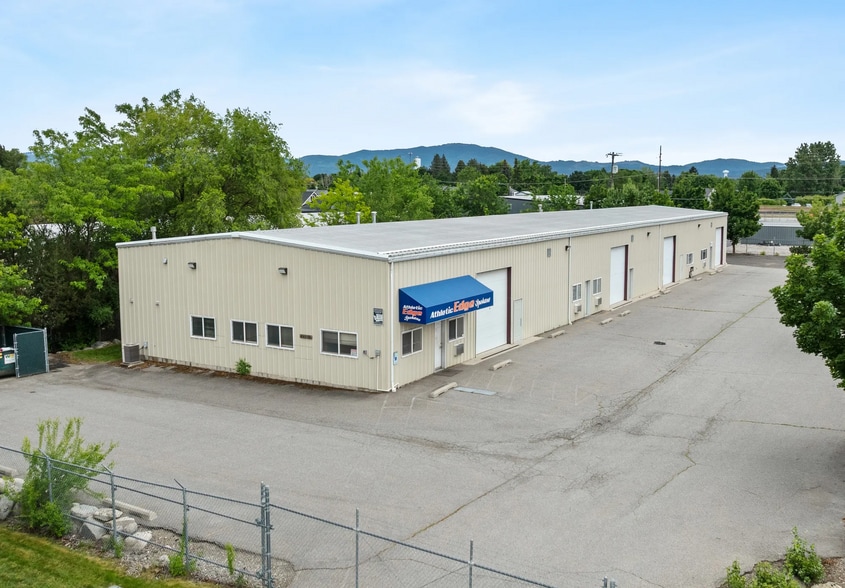 11110 E Empire Ave, Spokane, WA à vendre - Photo principale – Image 1 sur 14