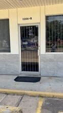 5206 Irvington Blvd, Houston, TX à louer - Vidéo sur l’annonce professionnelle 