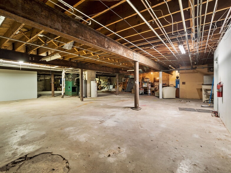 5609-5611 Chicago Ave, Minneapolis, MN à louer - Photo intérieure – Image 3 sur 25