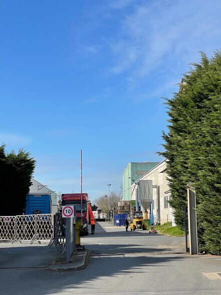 Industriel/Logistique dans Mitry-Mory à louer - Photo de l’immeuble – Image 1 sur 11