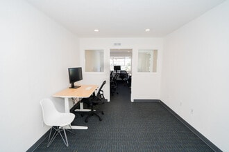 234 Marshall St, Redwood City, CA à louer Photo de l’immeuble– Image 1 sur 1