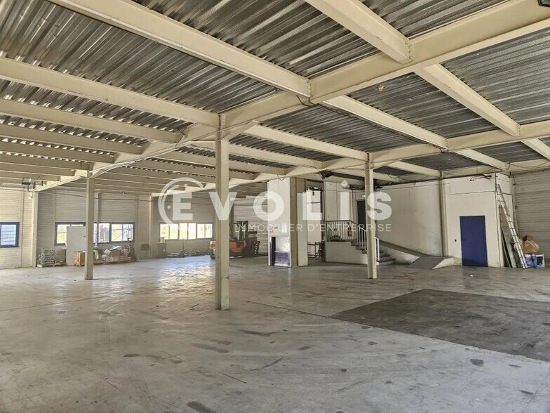 9 Avenue Du Canada, Les Ulis à louer - Photo de l’immeuble – Image 2 sur 26