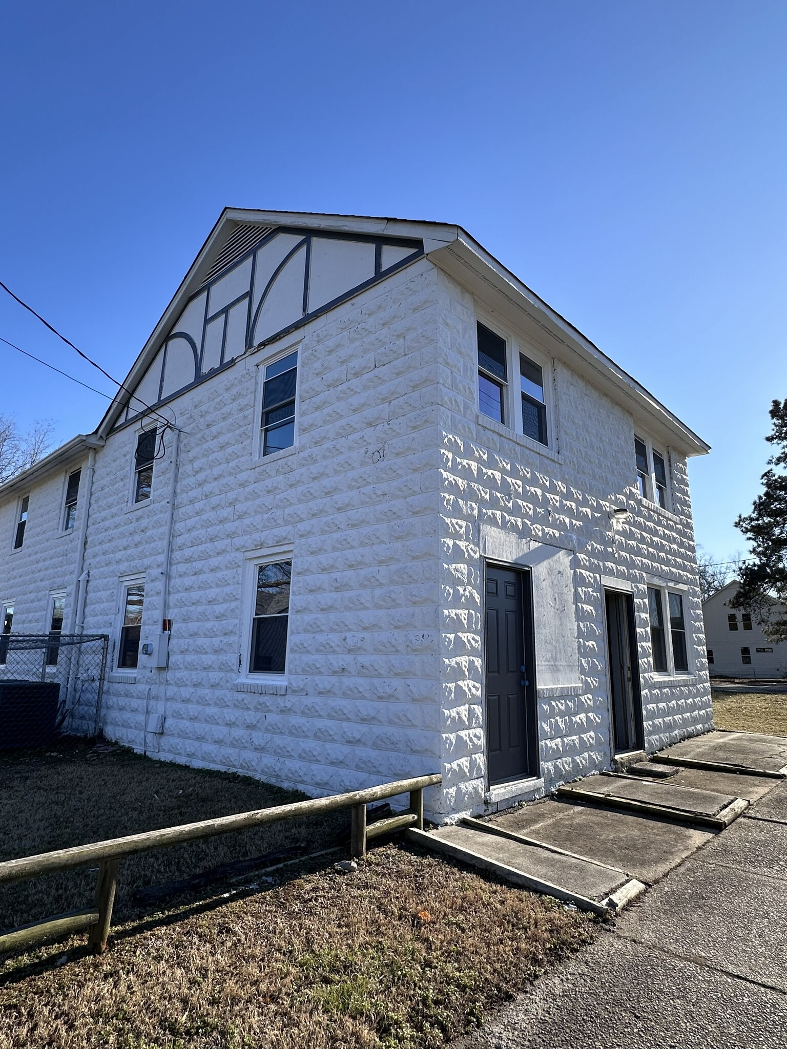 610 N Chestnut St, Henderson, NC à vendre Photo intérieure– Image 1 sur 13