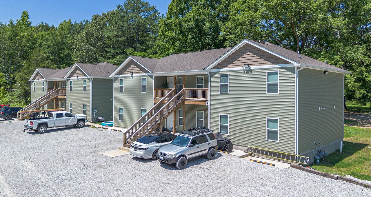 21 Lost Ln, McEwen, TN à vendre Photo principale– Image 1 sur 34