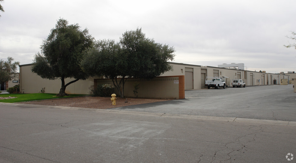 1155 W 23rd St, Tempe, AZ à louer - Photo de l’immeuble – Image 3 sur 8