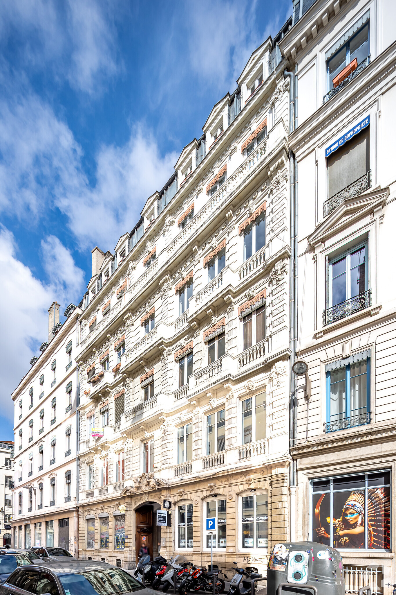 Bureaux/Local commercial dans Lyon à louer Photo principale– Image 1 sur 5