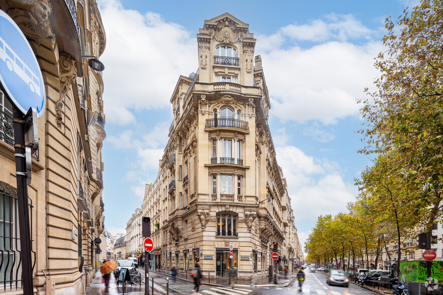 Bureau dans Paris à louer - Photo principale – Image 1 sur 4