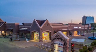 Plus de détails pour 361-403 Falls Rd, Grafton, WI - Local commercial à louer