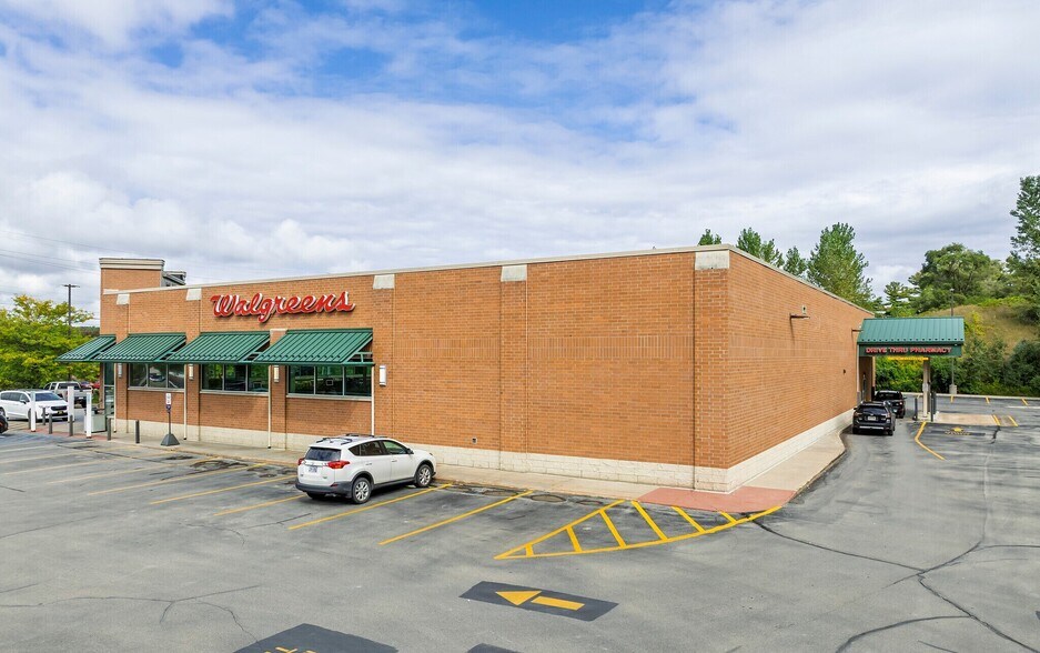 3900 N US 31 South, Traverse City, MI à vendre - Photo de l’immeuble – Image 2 sur 10