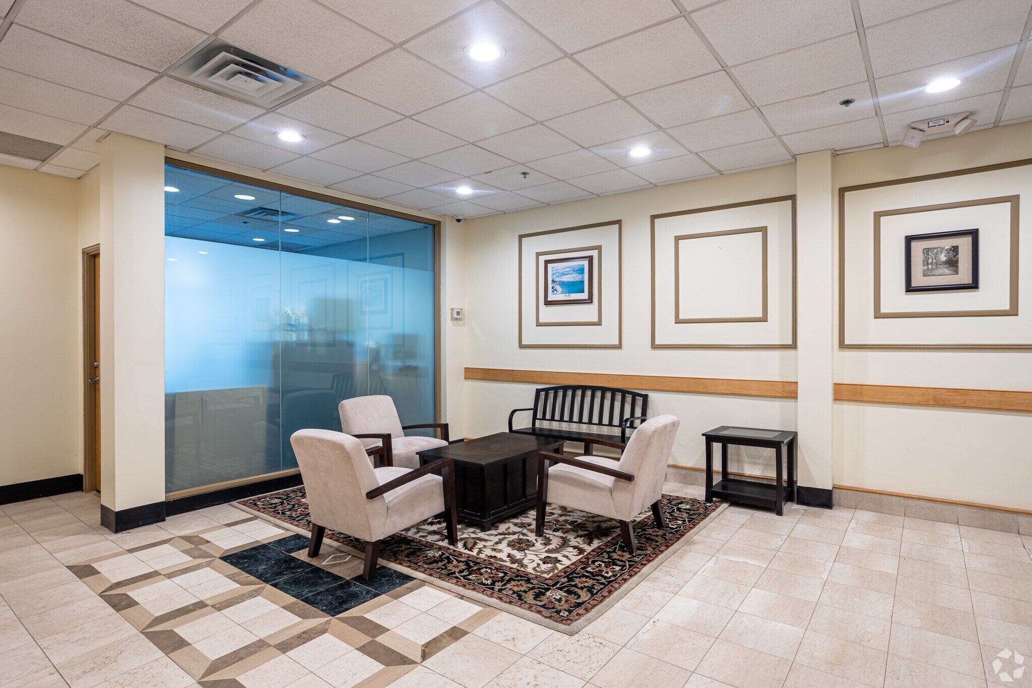 234-240 Copeland St, Quincy, MA à vendre Hall d’entrée– Image 1 sur 5