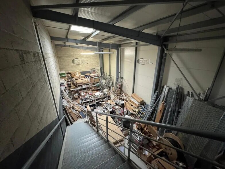 Local d’activités dans Servon à louer - Photo intérieure – Image 3 sur 5