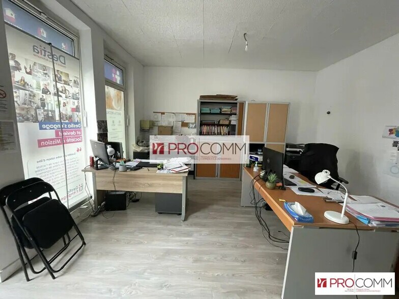 Local commercial dans Chartres à louer - Photo de l’immeuble – Image 2 sur 5