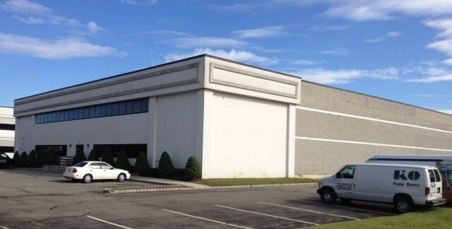 8 N Corporate Dr, Riverdale, NJ à louer - Photo de l’immeuble – Image 2 sur 5