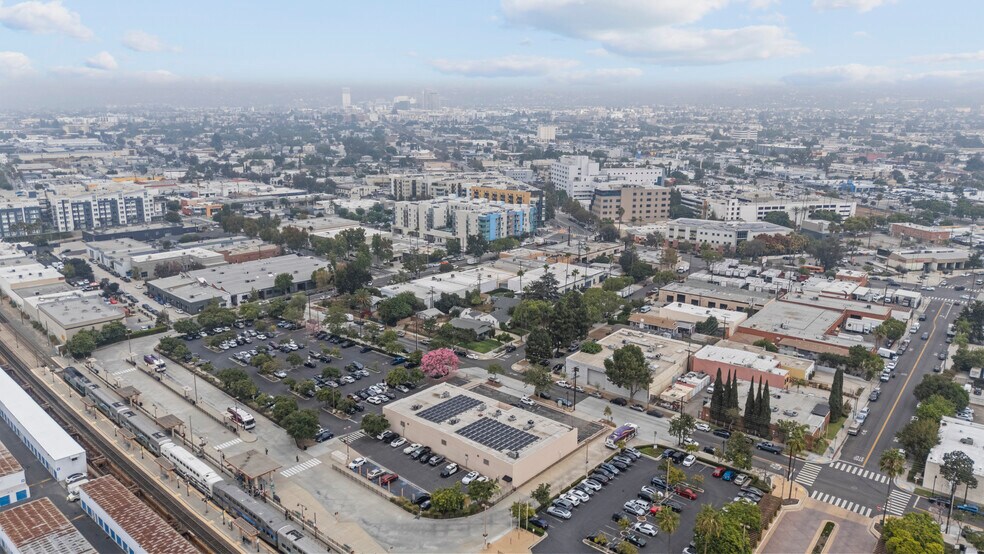 1631 Gardena Ave, Glendale, CA à vendre - Photo de l’immeuble – Image 3 sur 31