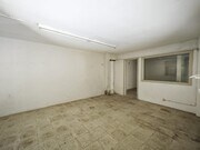 Interior local