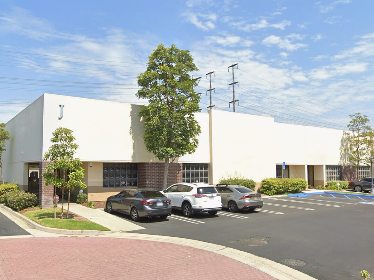 3505 Cadillac Ave, Costa Mesa, CA à louer Photo de l’immeuble– Image 1 sur 11