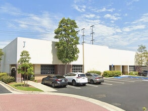 3505 Cadillac Ave, Costa Mesa, CA à louer Photo de l’immeuble– Image 1 sur 11