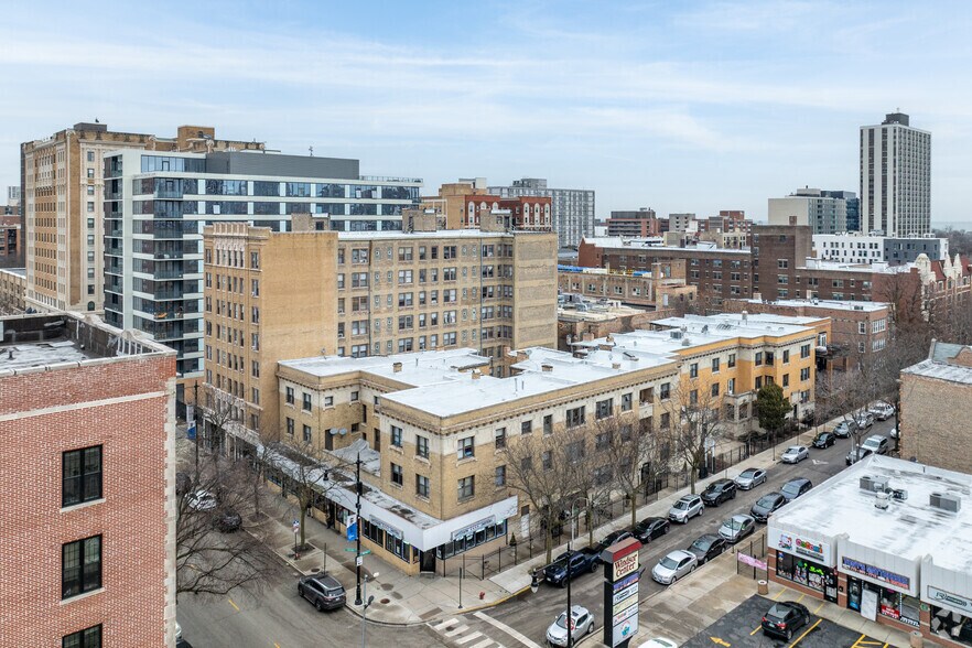 4527-4537 Sheridan Rd, Chicago, IL à louer - Aérien – Image 2 sur 6