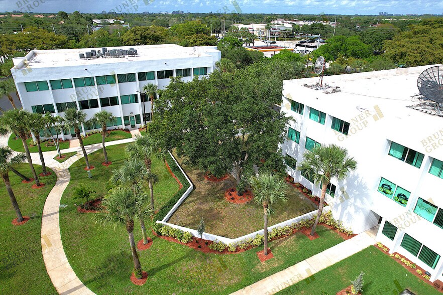 8895 N Military Trl, Palm Beach Gardens, FL à louer - Photo de l’immeuble – Image 2 sur 12