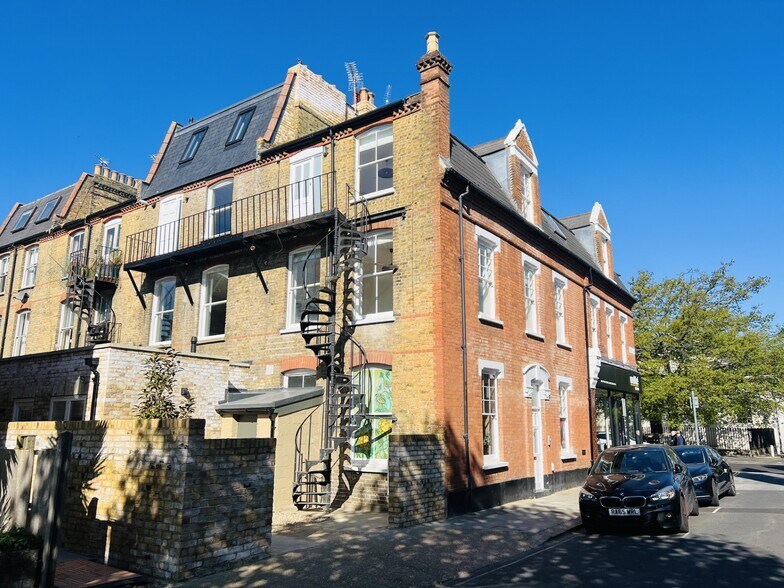 400 Richmond Rd, Twickenham à vendre - Photo de l’immeuble – Image 3 sur 4