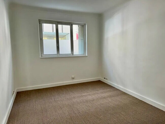 Plus de détails pour 5 Rue De Penthièvre, Paris - Bureau à louer