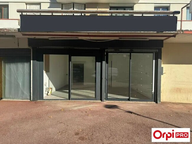 Plus de détails pour Local commercial à vendre
