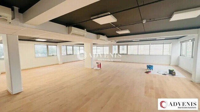 Plus de détails pour Bureau à louer