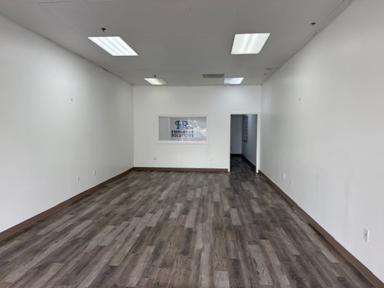 11450-11460 Washington Blvd, Whittier, CA à louer Photo intérieure– Image 1 sur 9
