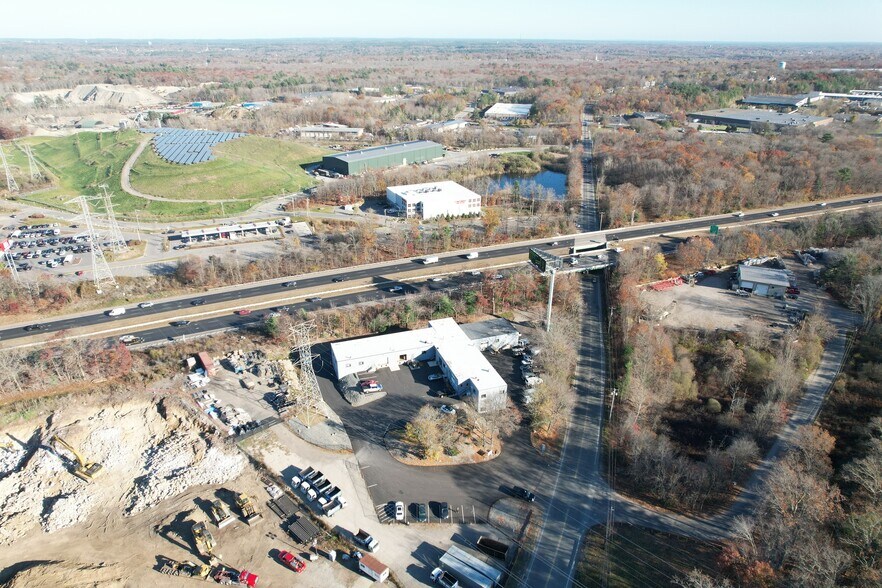 187 Page St, Stoughton, MA à louer - Photo de l’immeuble – Image 3 sur 5