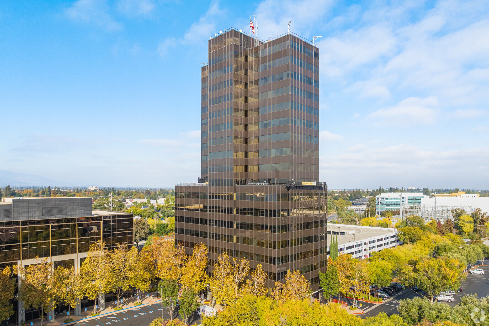 1901 S Bascom Ave, Campbell, CA à louer Photo de l’immeuble– Image 1 sur 29