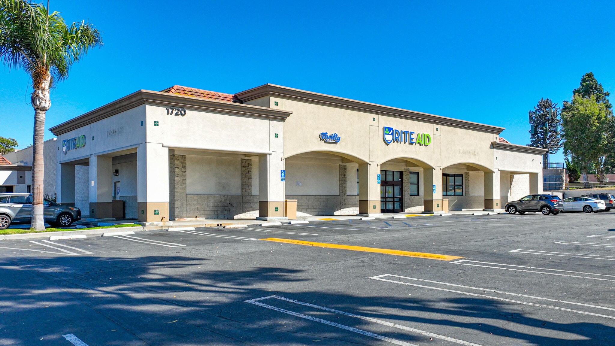 1740 Aviation Blvd, Redondo Beach, CA à louer Photo principale– Image 1 sur 7