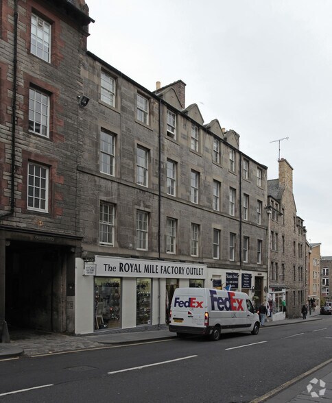 131-135 Canongate, Edinburgh à louer - Photo principale – Image 1 sur 3