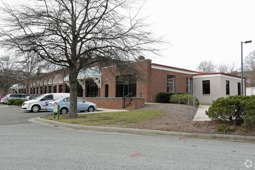701 Washington St, Durham, NC à louer - Photo de l’immeuble – Image 2 sur 17