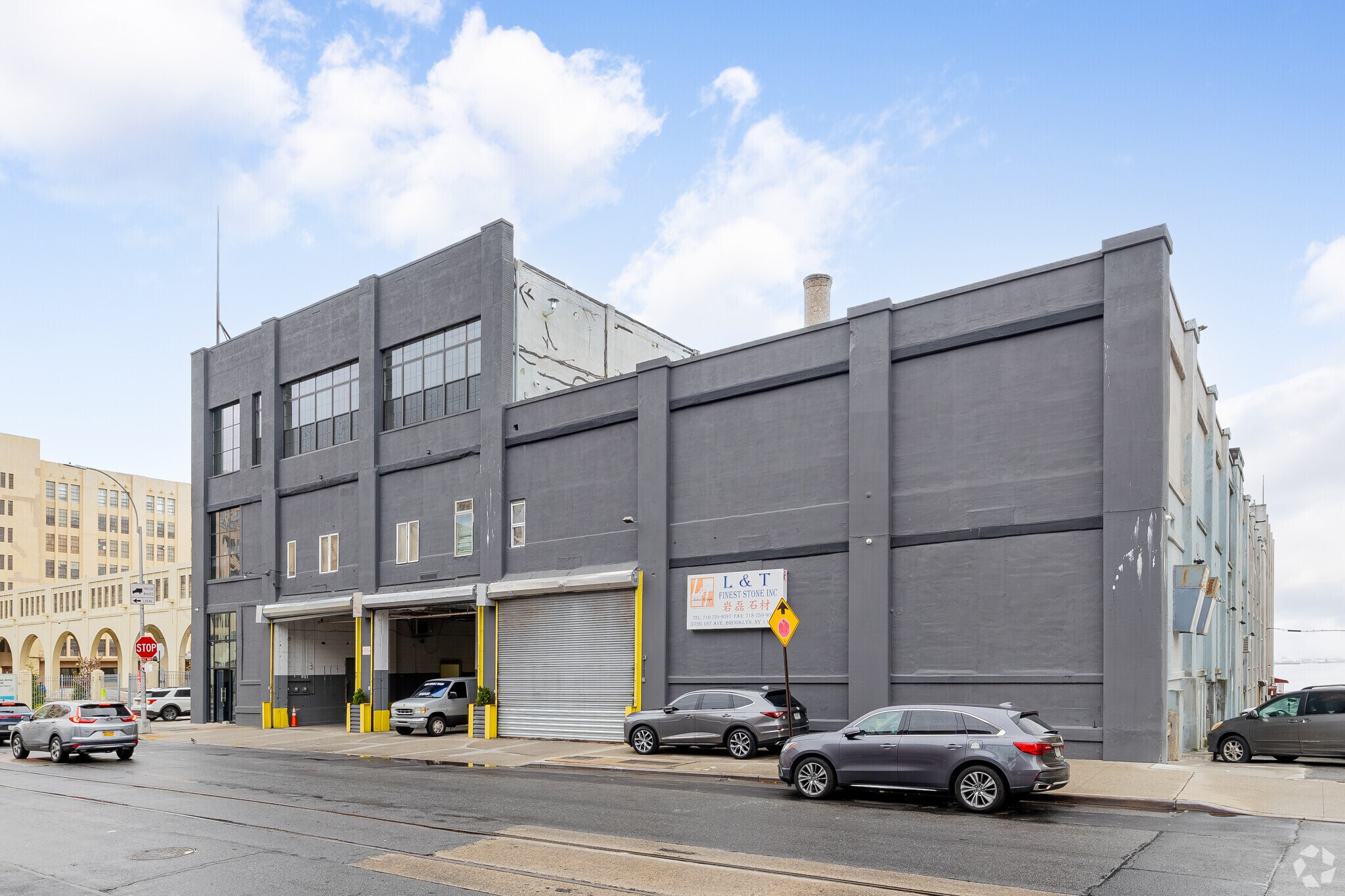 5714-5728 1st Ave, Brooklyn, NY à louer Photo principale– Image 1 sur 8