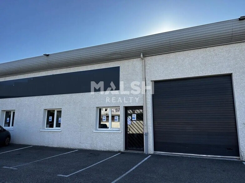 Bureau dans Décines-Charpieu à louer - Photo de l’immeuble – Image 1 sur 10