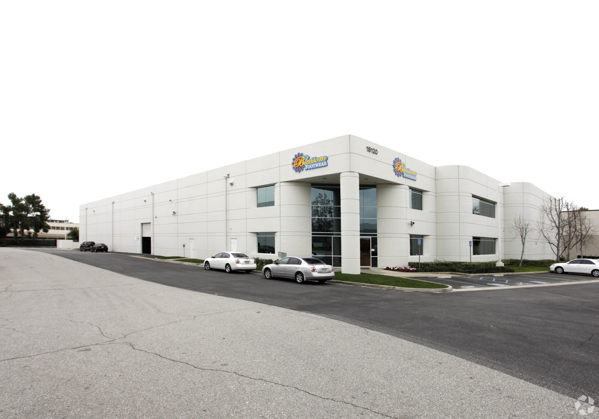 18120 Rowland St, City of Industry, CA à louer Photo principale– Image 1 sur 3